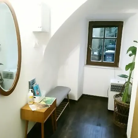 Slavija *